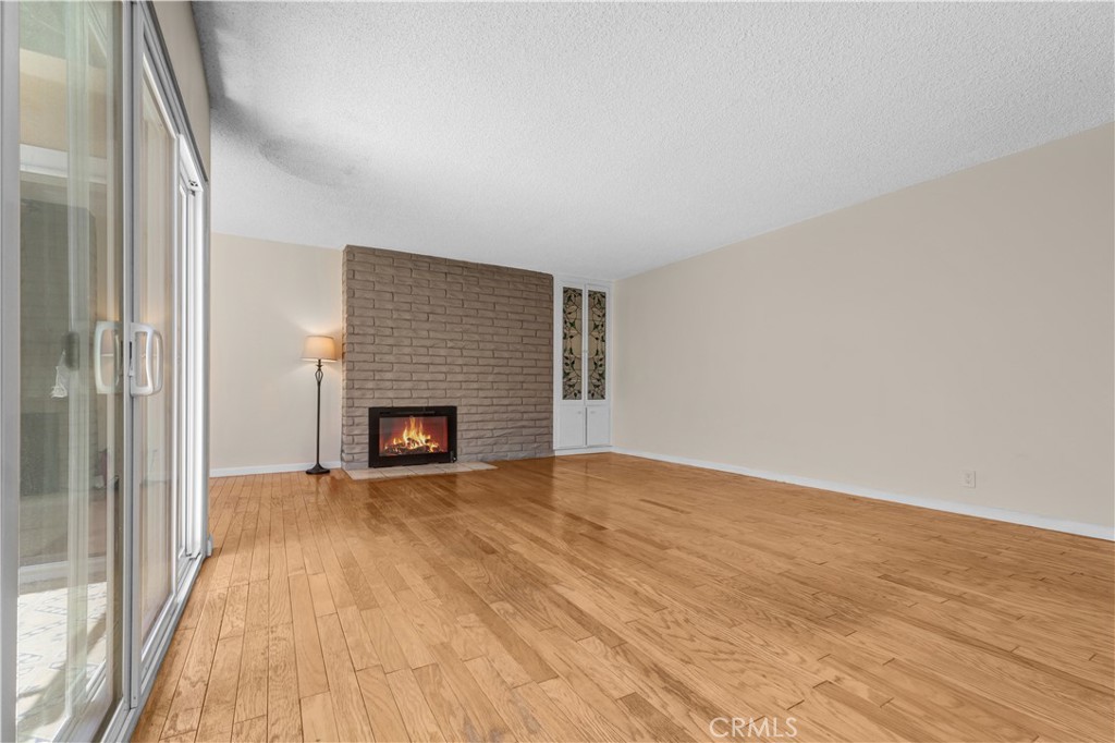 999 E Valley 56 Property Photo 4