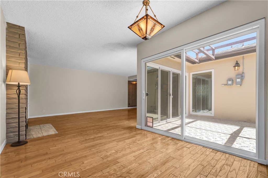 999 E Valley 56 Property Photo 7