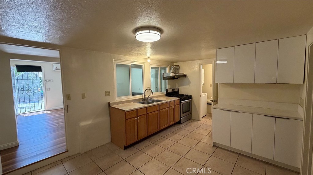 8169 Blewett Property Photo 5