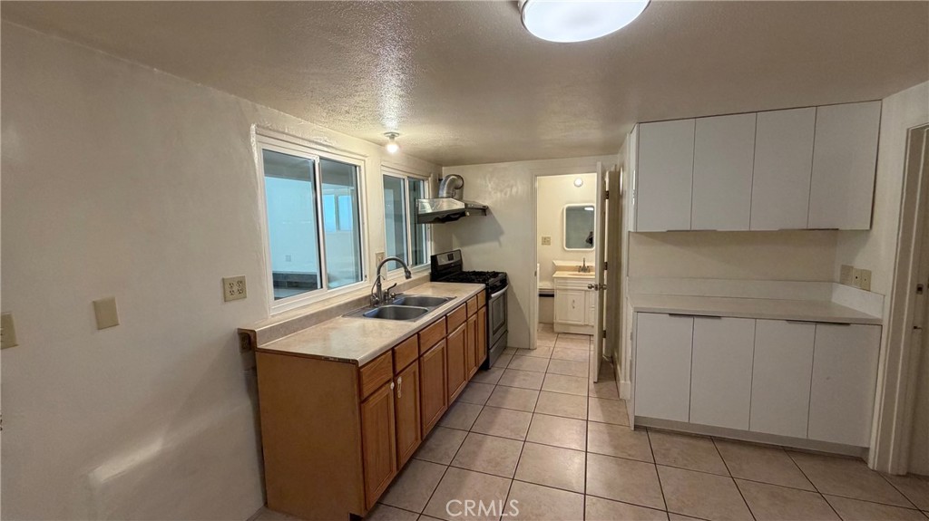 8169 Blewett Property Photo 7