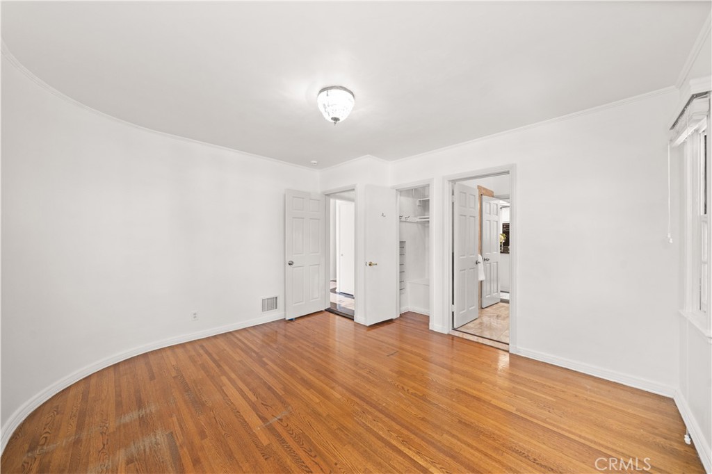 2915 Woodlawn Avenue Property Photo 34