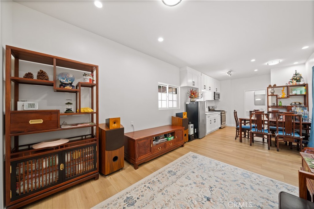 2915 Woodlawn Avenue Property Photo 42