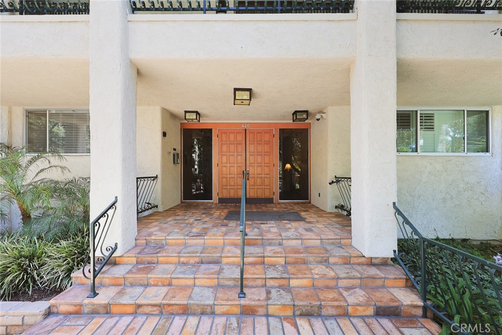 420 S Madison 213 Property Photo 5