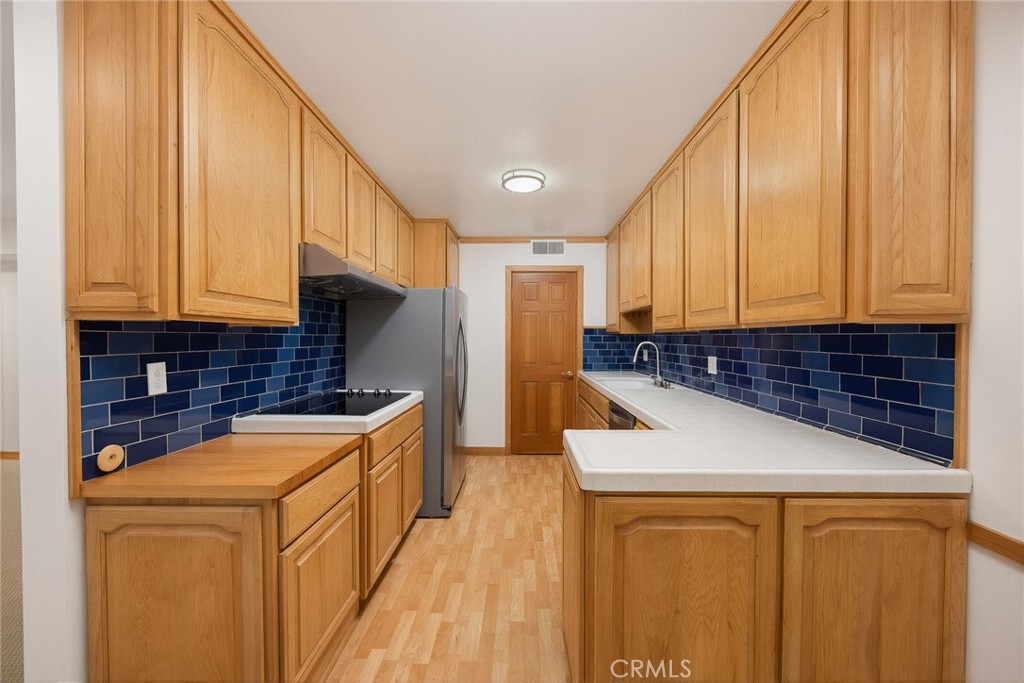 420 S Madison 213 Property Photo 19