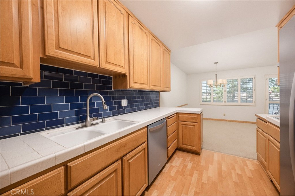 420 S Madison 213 Property Photo 20