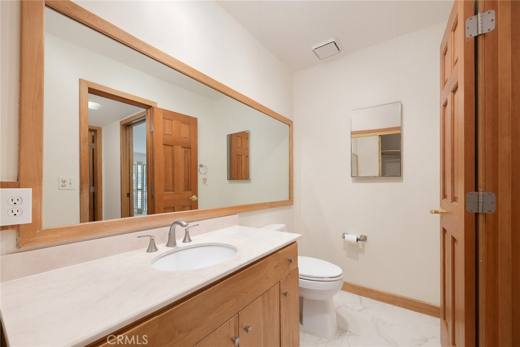 420 S Madison 213 Property Photo 25