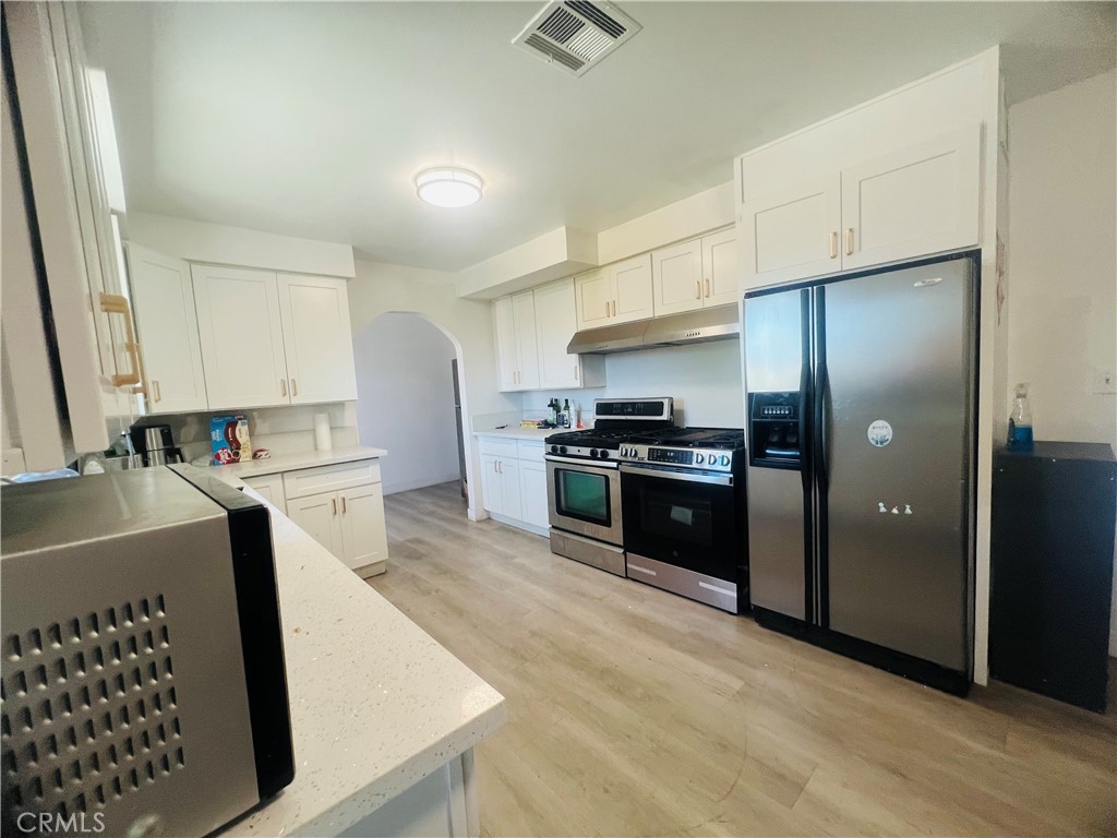 556 W Campus View Property Photo 7