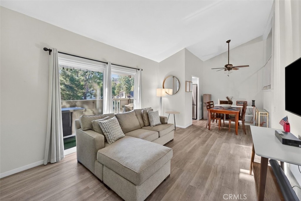 1627 Brea Boulevard Property Photo 5