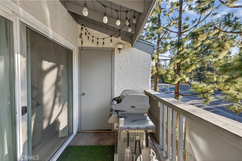 1627 Brea Boulevard Property Photo 23