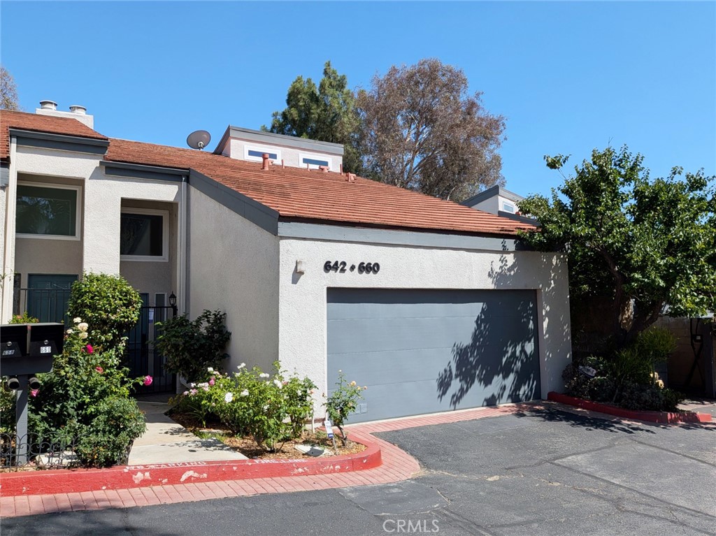 660 E Workman Street Property Photo 2