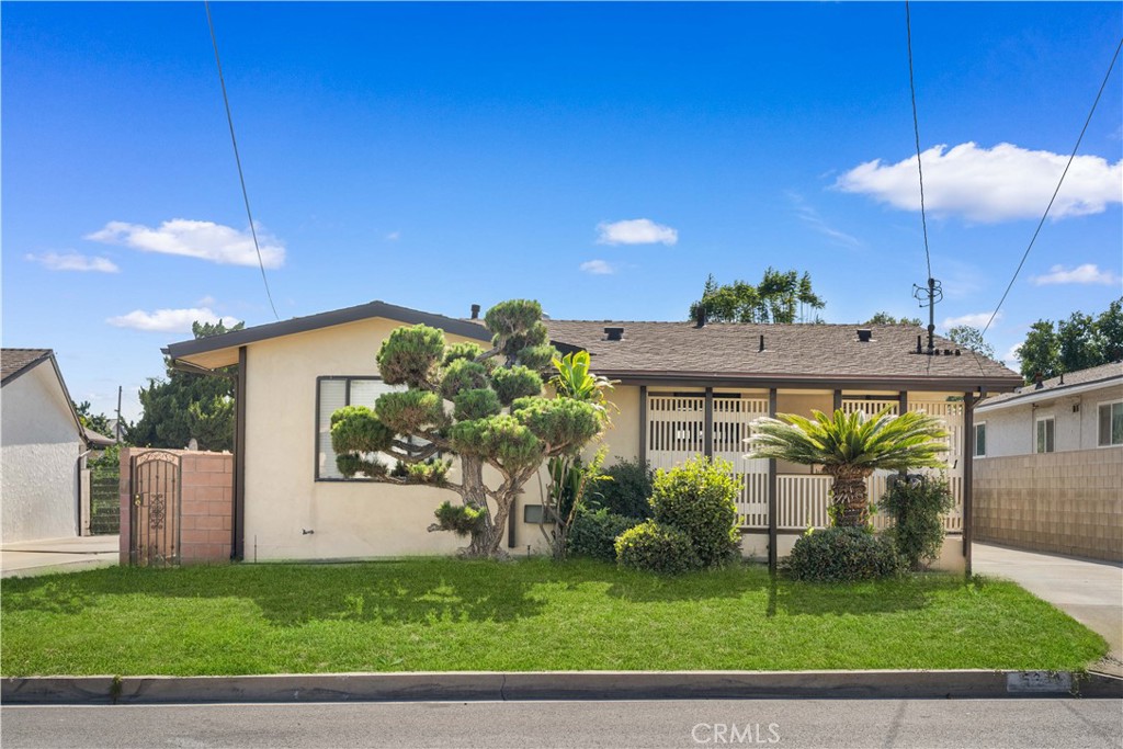 5341 Golden West Ave Property Photo 2