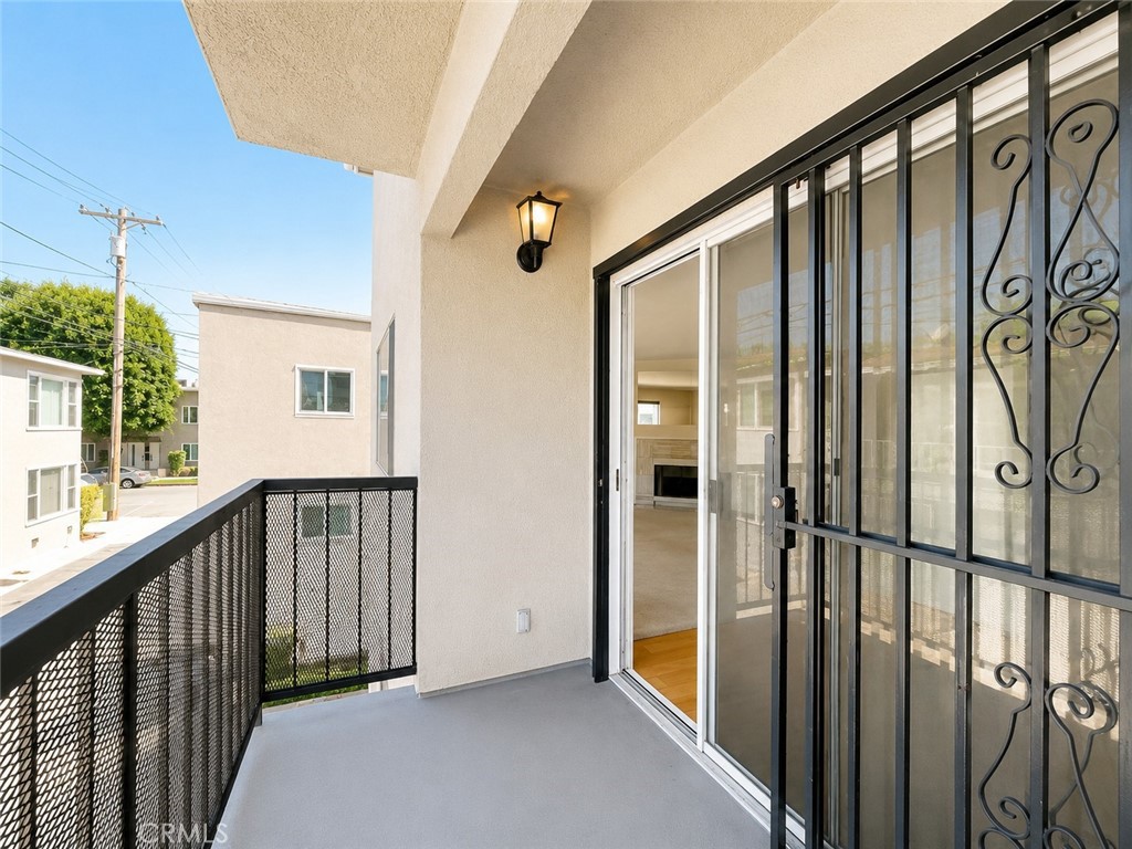 923 E Ocean 5 Property Photo 10