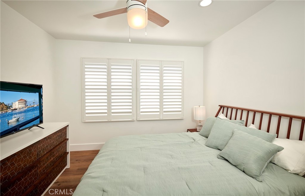 728 Euclid D Property Photo 14