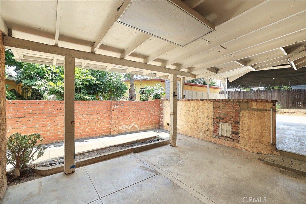 109 S Cordova Street Property Photo 44