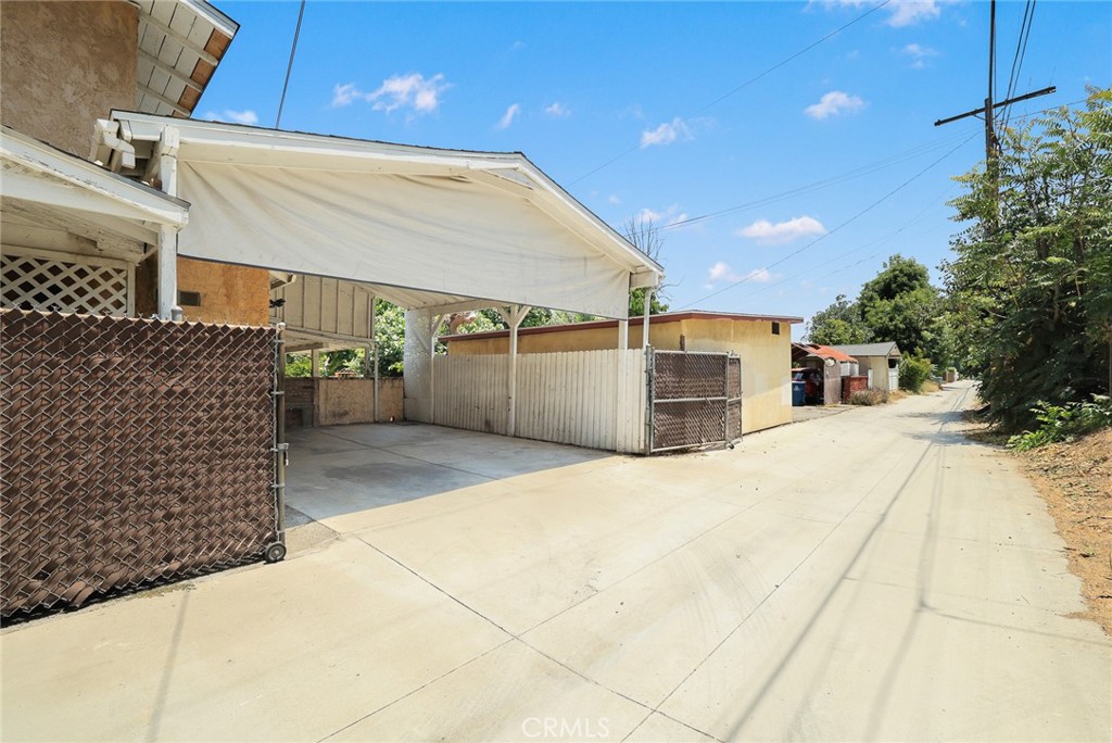 109 S Cordova Street Property Photo 48