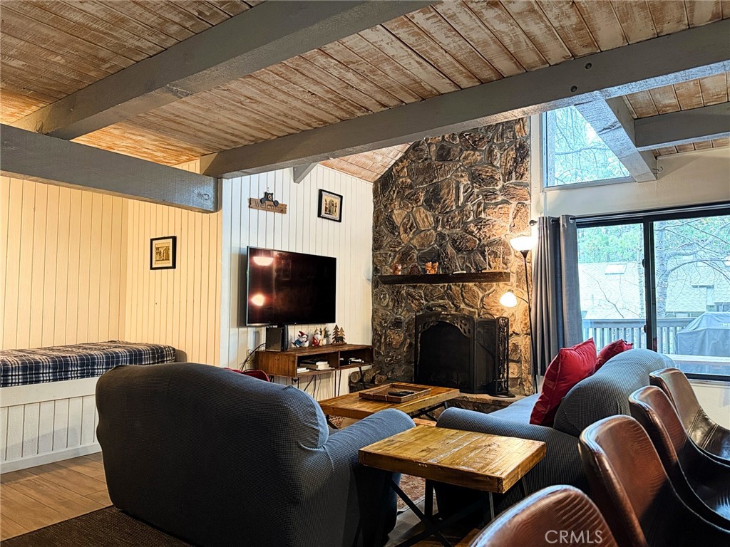 41935 Switzerland Drive 113 Property Photo 6