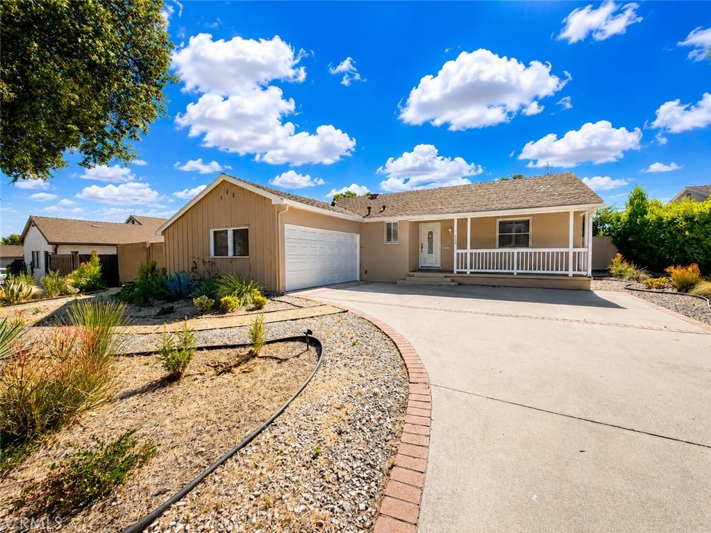 533 Geneva Property Photo 1