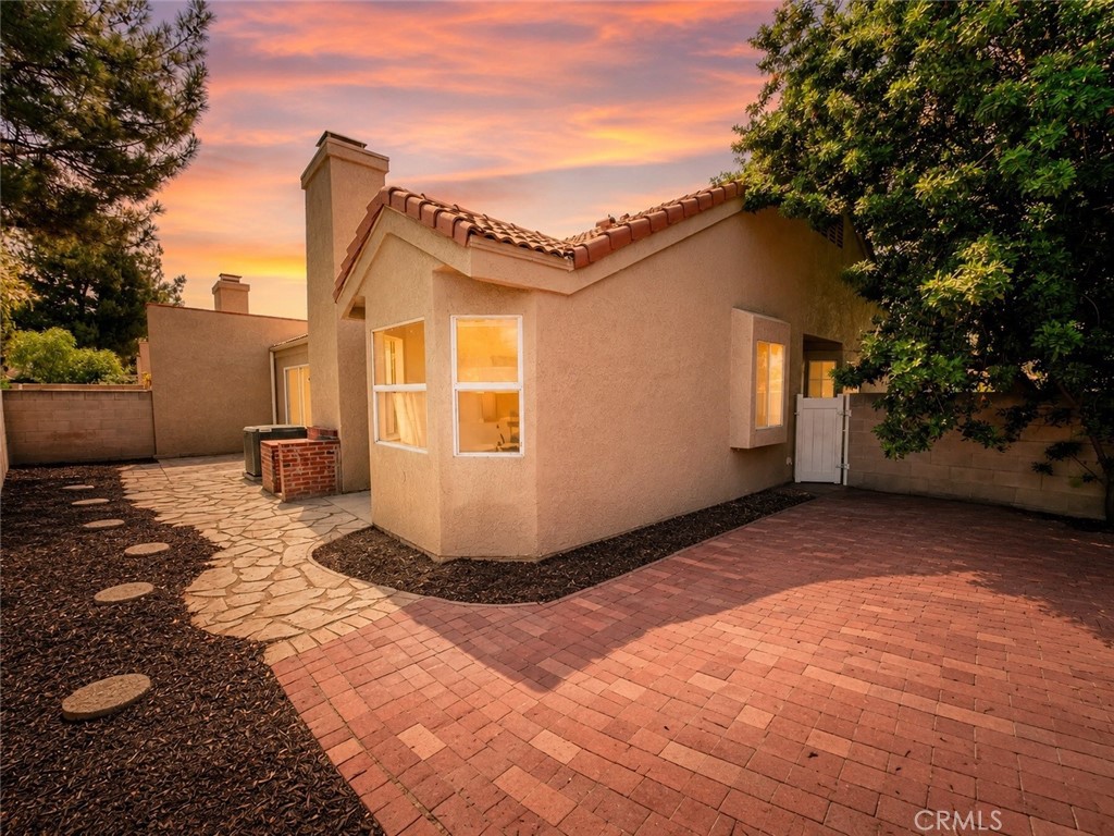 2498 Daybreak Property Photo 23