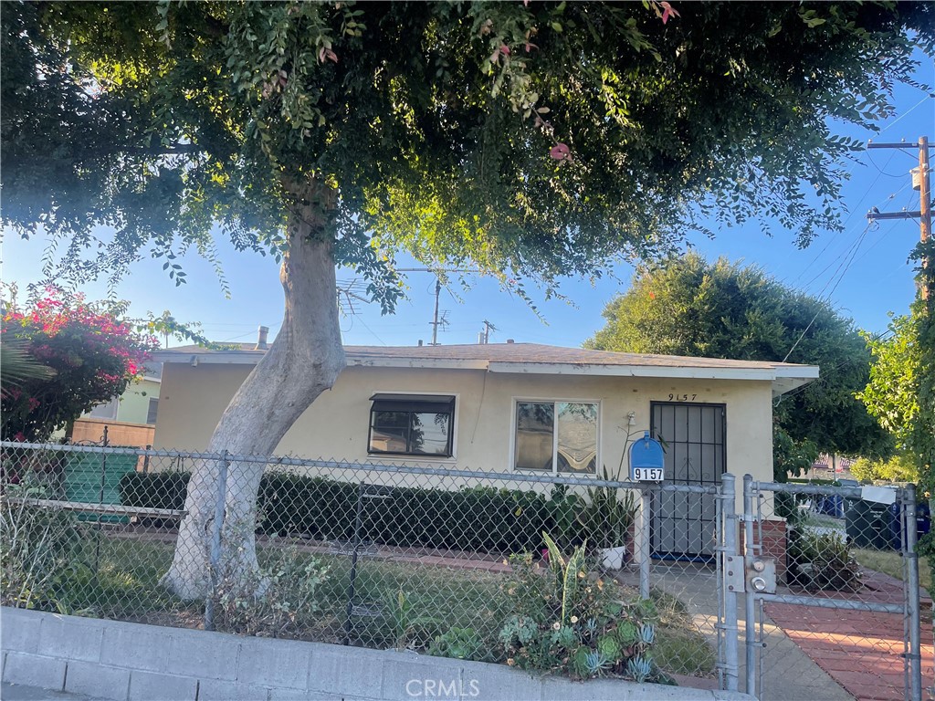 9157 Bentel Avenue Property Photo 1