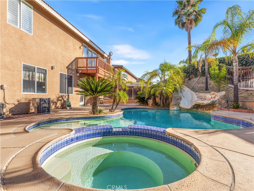 41129 Arron Court Property Photo 4
