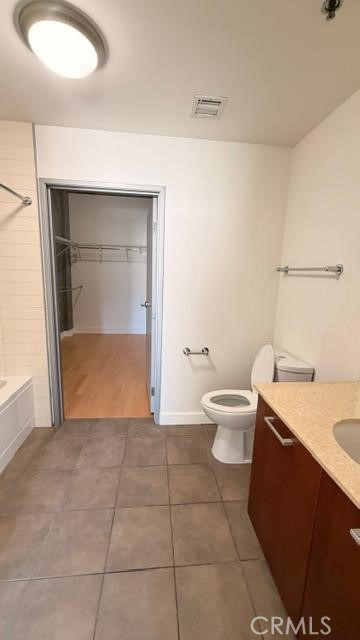 645 W 9th Street 618 Property Photo 6