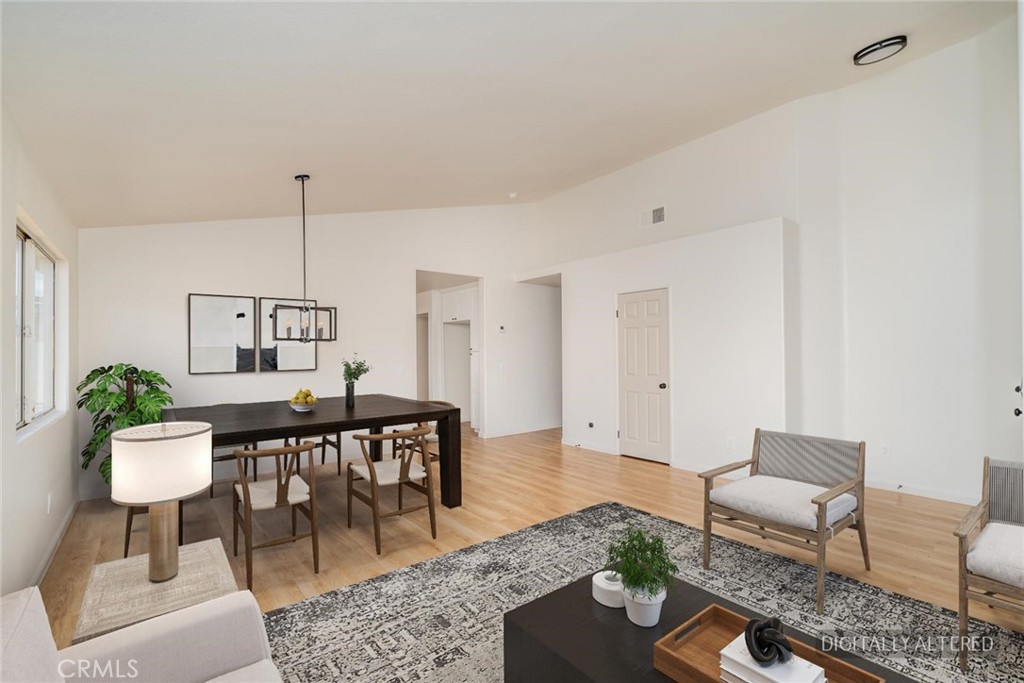 13555 Winewood Property Photo 8