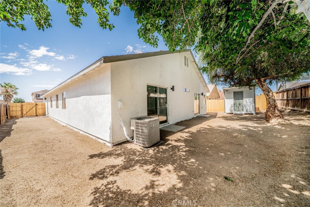 13555 Winewood Property Photo 23