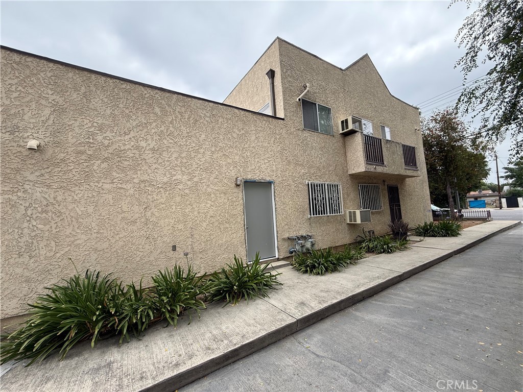 7419 Tampa Property Photo 3