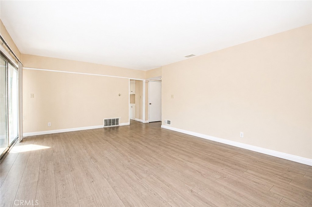 1290 Brightwood Street Property Photo 6
