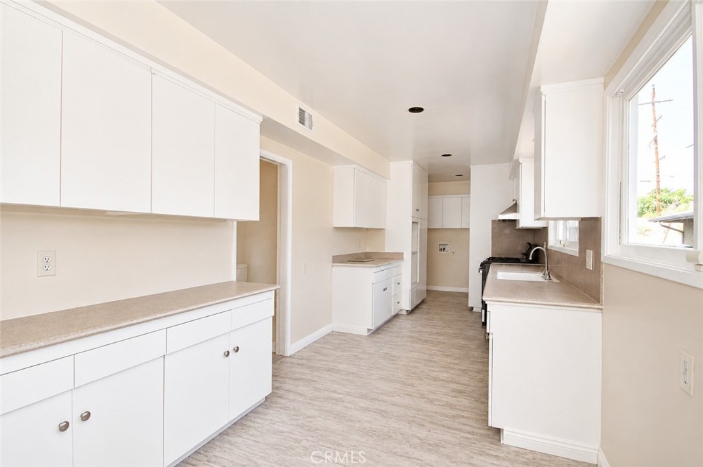 1290 Brightwood Street Property Photo 7
