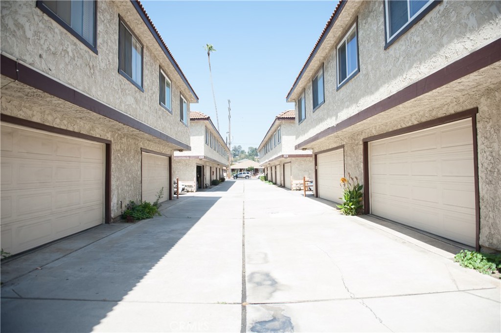 226 S Mcpherrin Avenue 03 Property Photo 18