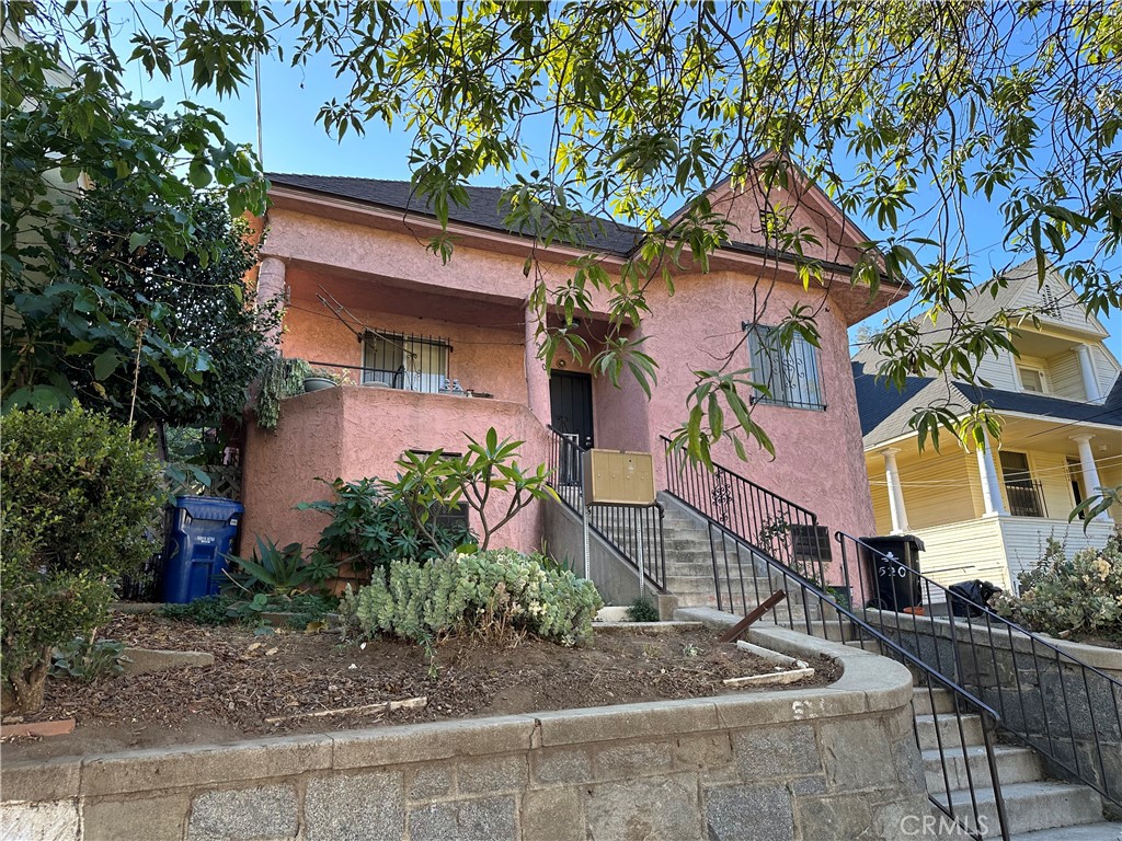 520 Solano Avenue Property Photo 1