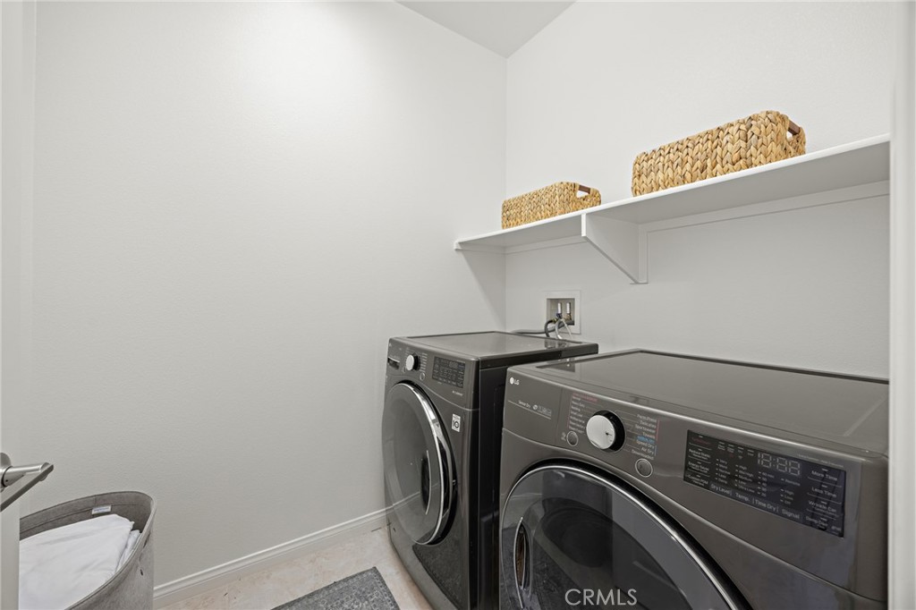 806 E Prommenade C Property Photo 28