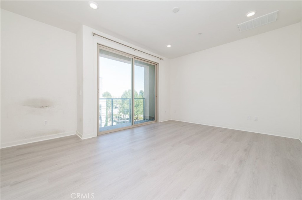 123 Cadence Property Photo 14