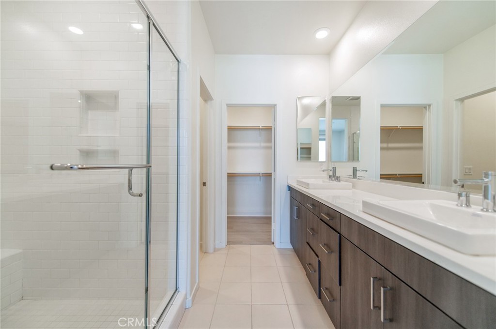 123 Cadence Property Photo 15