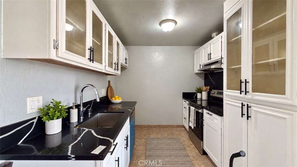 212 S Kraemer Property Photo 18
