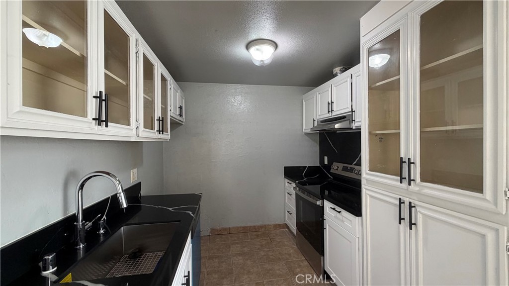 212 S Kraemer Property Photo 19