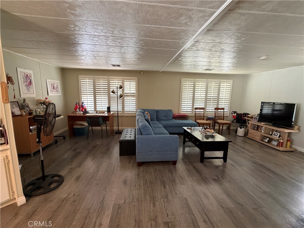 840 E Foothill 142 Property Photo 6