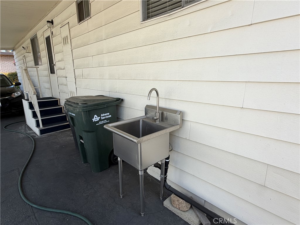 840 E Foothill 142 Property Photo 35