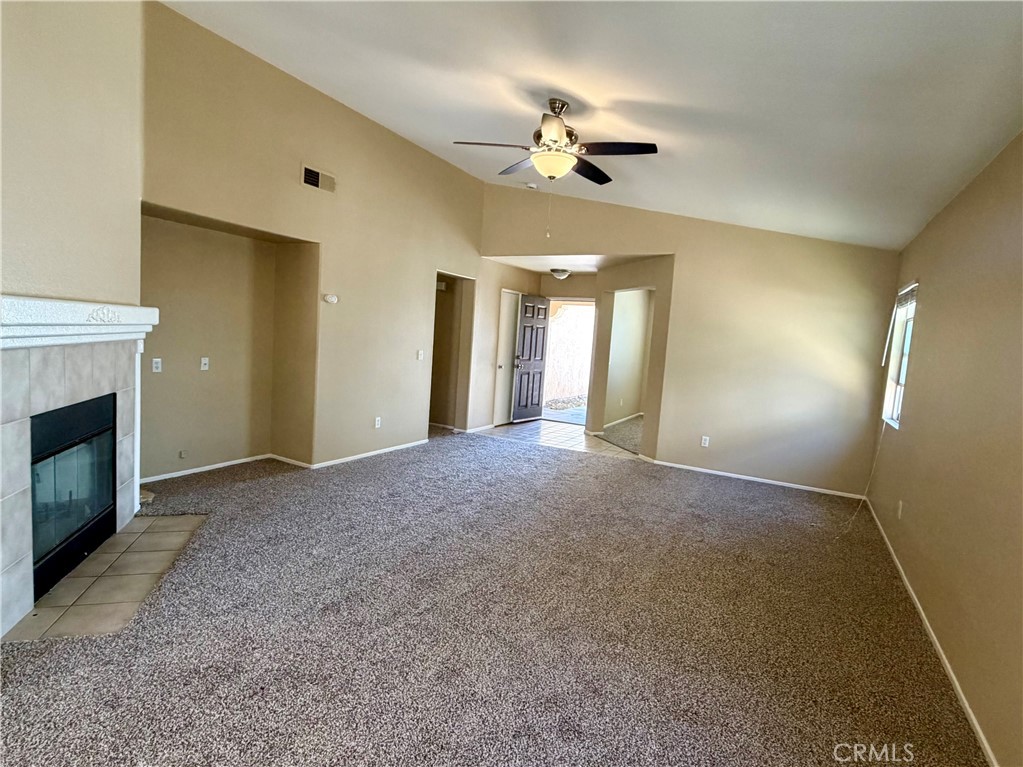 13579 Winewood Property Photo 5