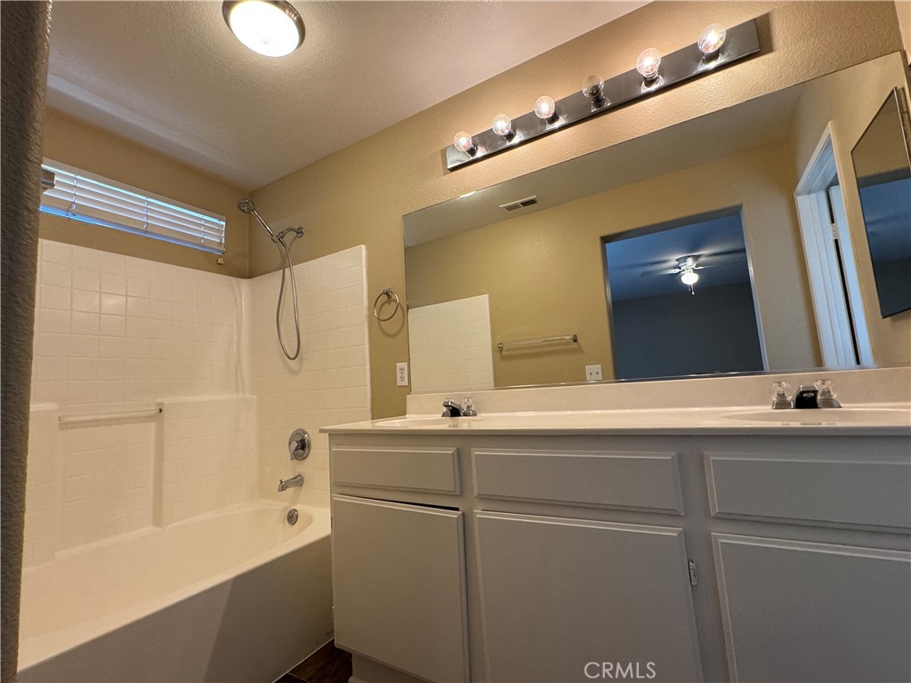 13579 Winewood Property Photo 12