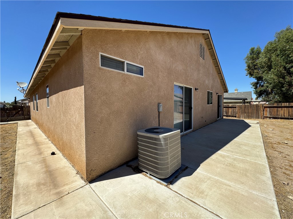 13579 Winewood Property Photo 24
