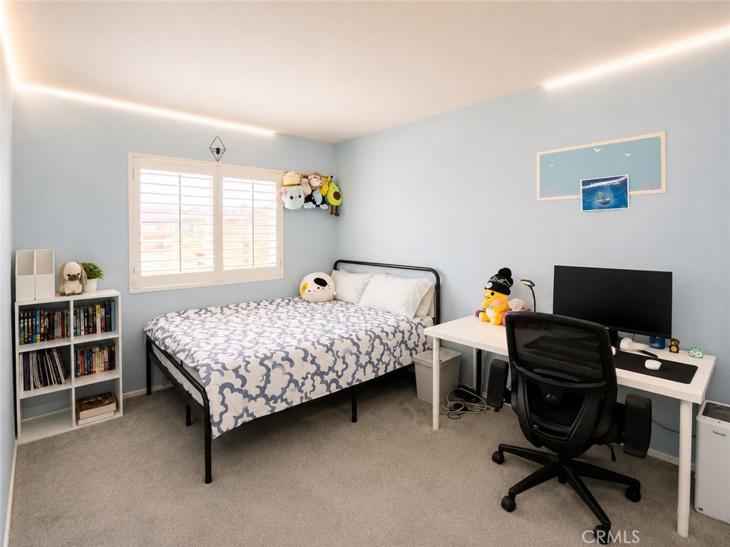 1536 Evans Avenue Property Photo 14