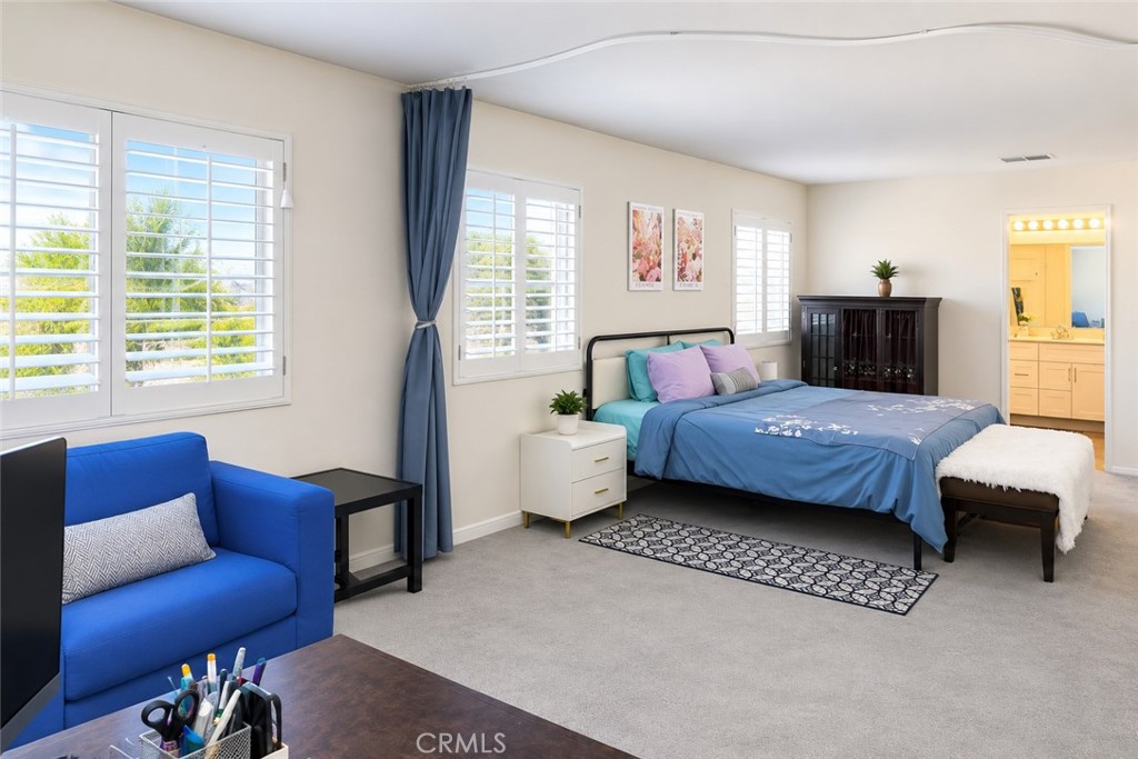 1536 Evans Avenue Property Photo 19