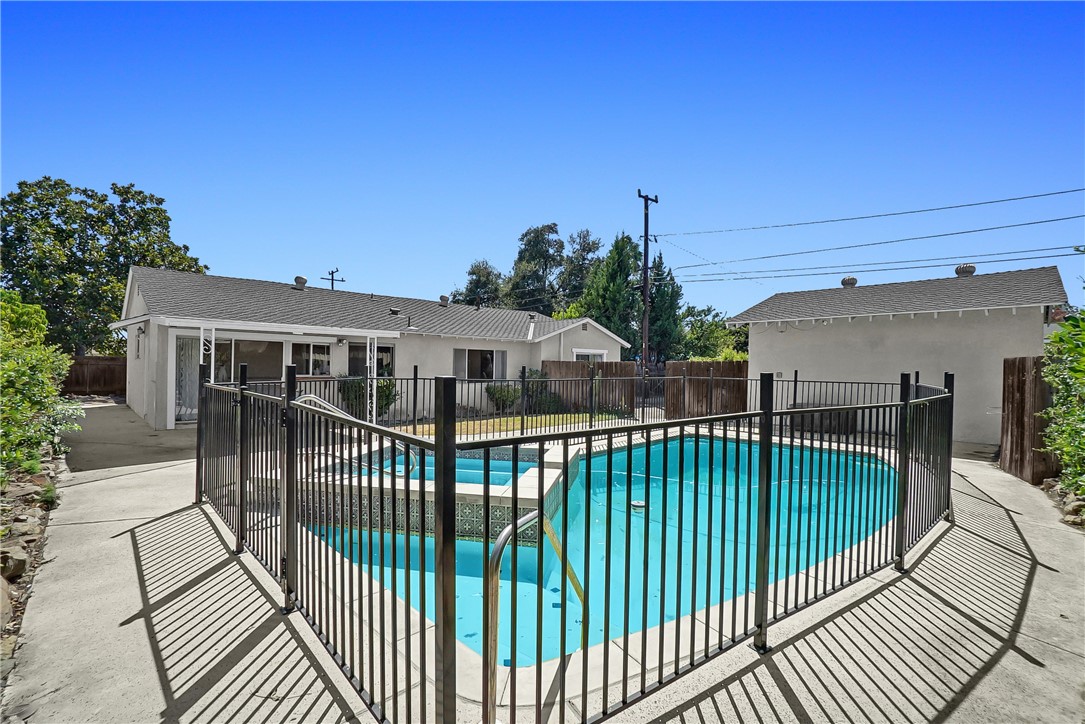 151 E Wistaria Property Photo 41