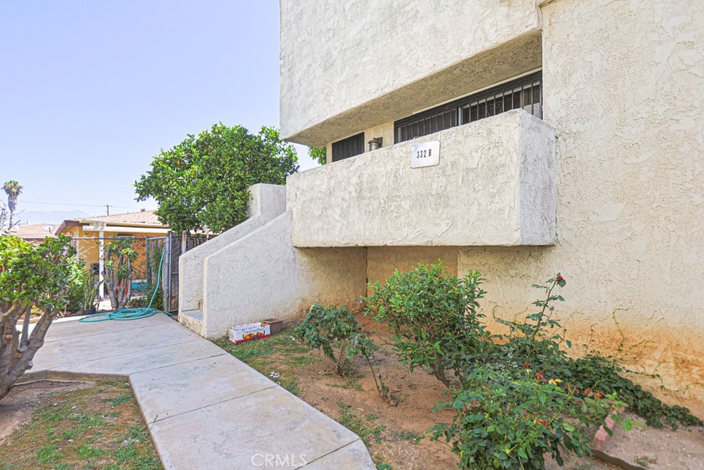 332 Pomelo Avenue B Property Photo 2