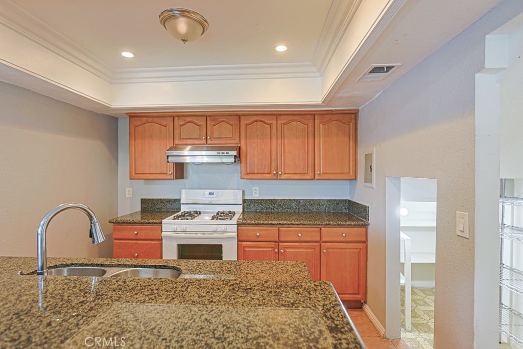 332 Pomelo Avenue B Property Photo 13