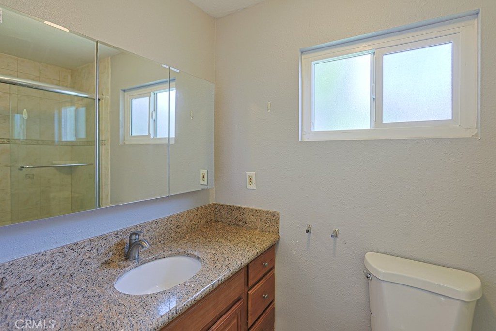 332 Pomelo Avenue B Property Photo 19