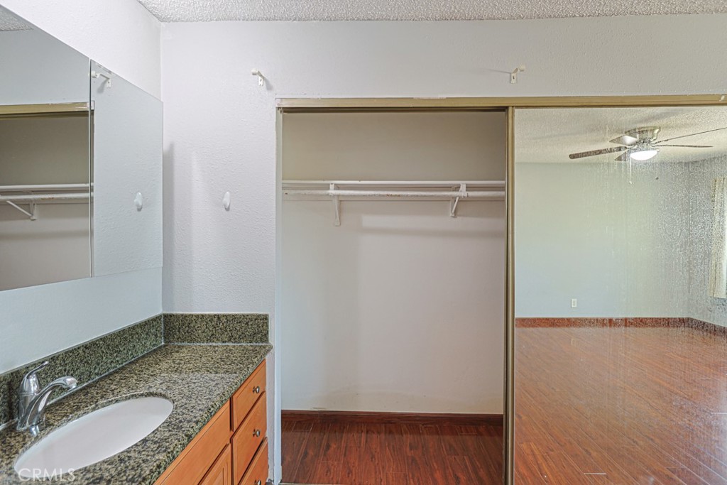 332 Pomelo Avenue B Property Photo 25