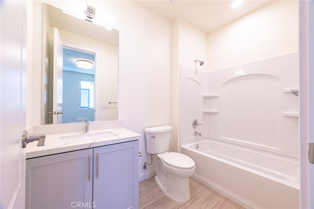 130 N N New Ave 2 Property Photo 18